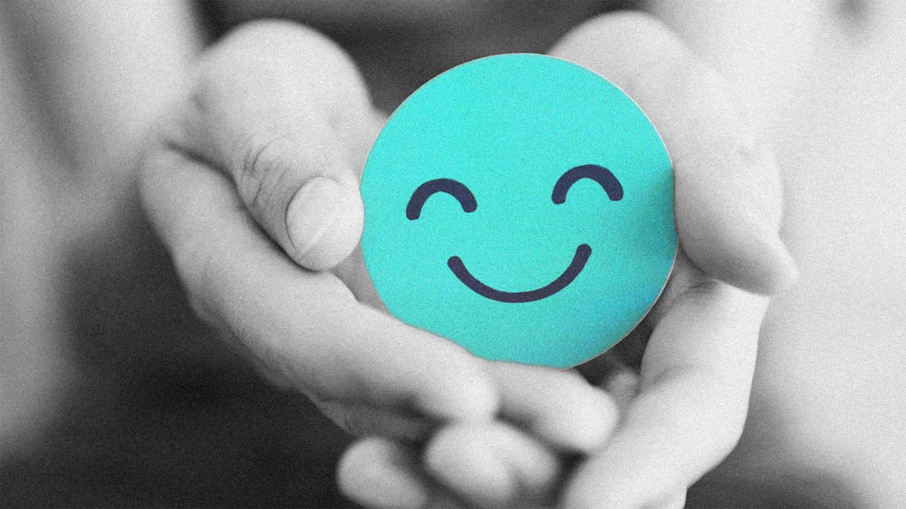 How Charlotte Professionals Should Handle Workplace Compliments