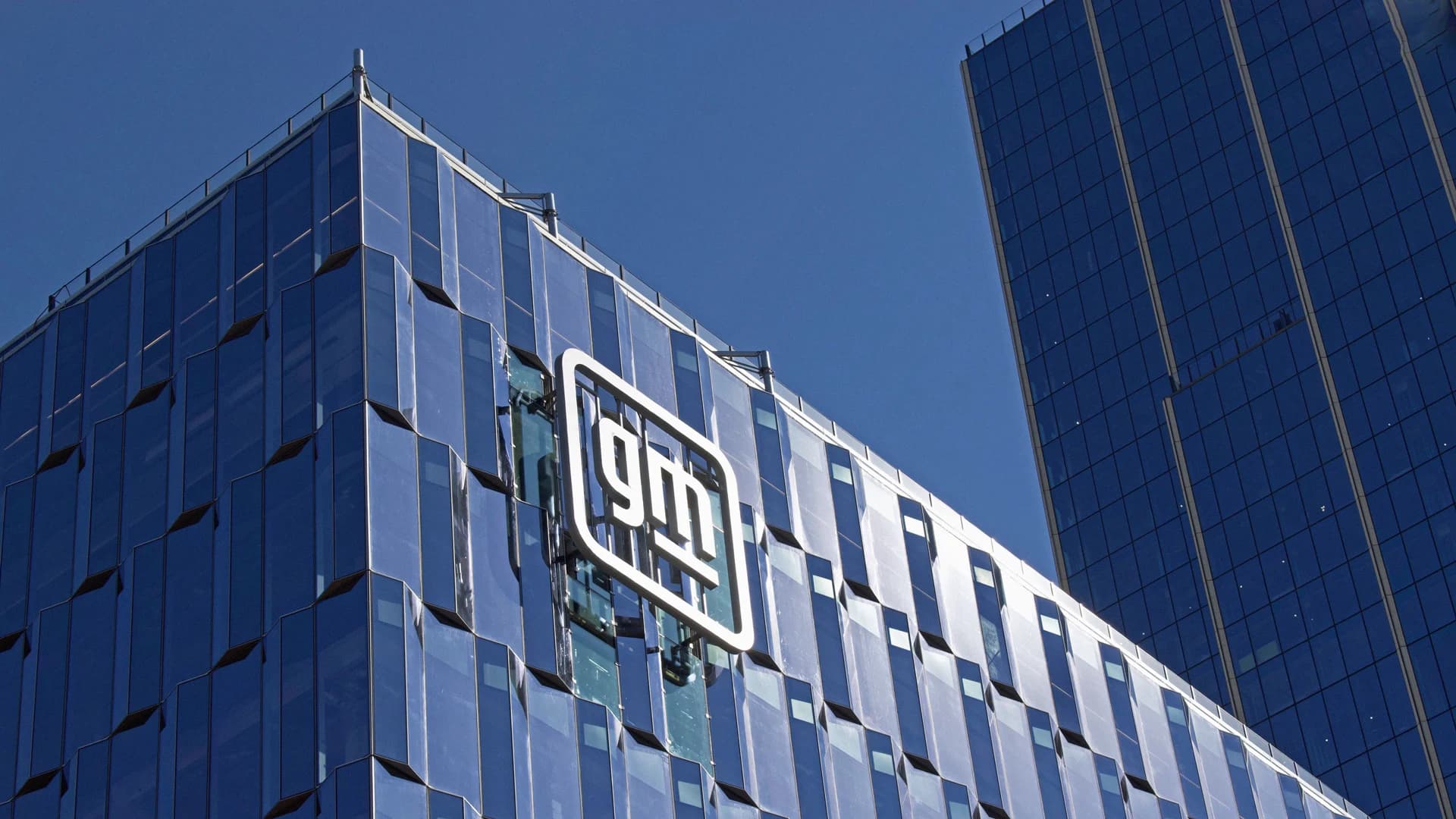 GM Layoffs Raise Questions About AI's Role in Workforce