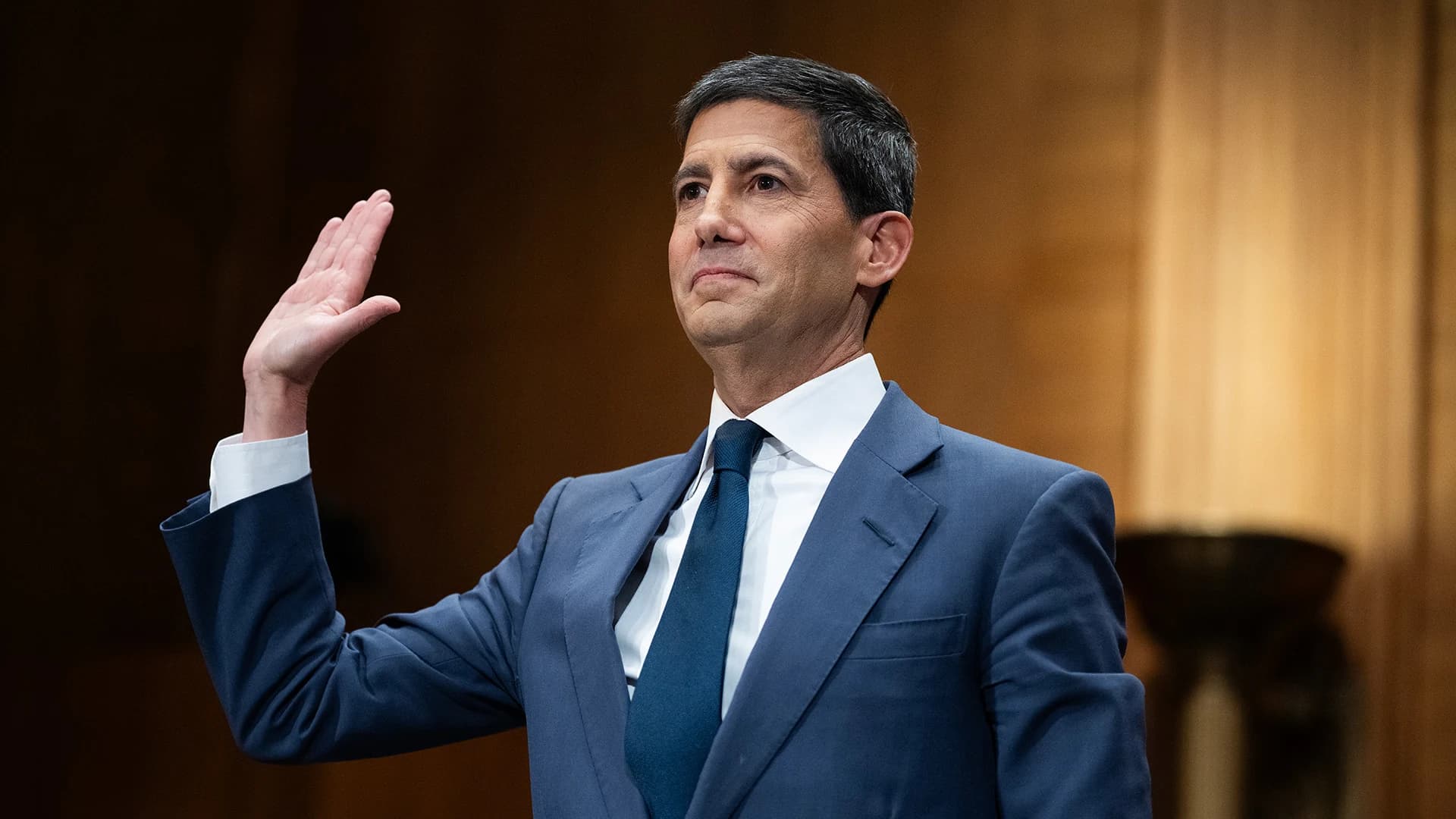 Kevin Warsh Takes Federal Reserve Chair Helm After Contentious Confirmation