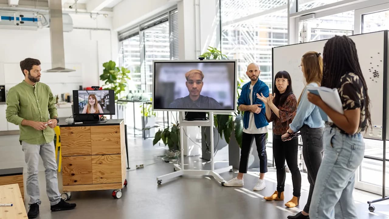 Why Dropbox Ditched Hybrid: A Lesson for Charlotte Employers