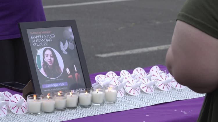 Community Gathers to Remember Charlotte Victim