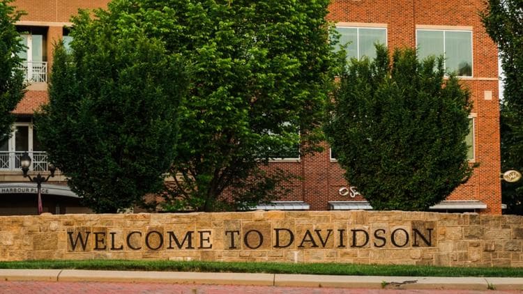 Davidson Main Street Construction Tests Local Retailers' Resilience