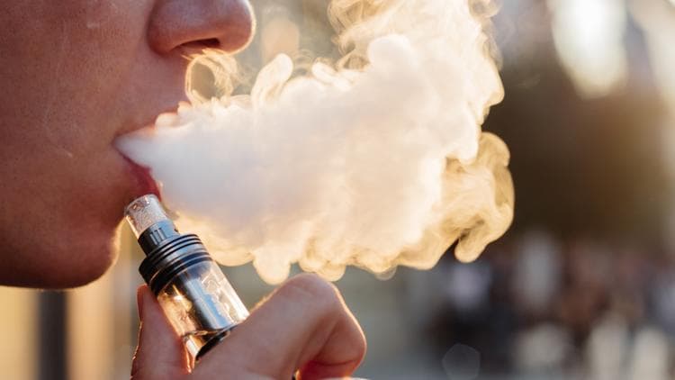 NC Lawmakers Push to Raise Tobacco Purchase Age to 21