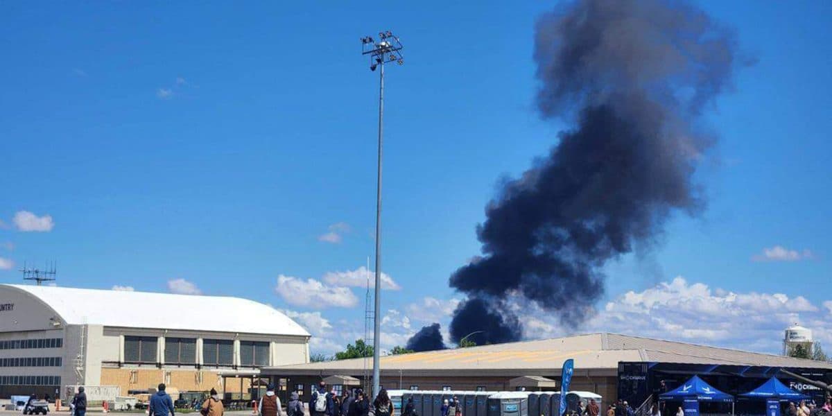 Navy Jets Collide at Idaho Air Show; All Four Pilots Safely Eject