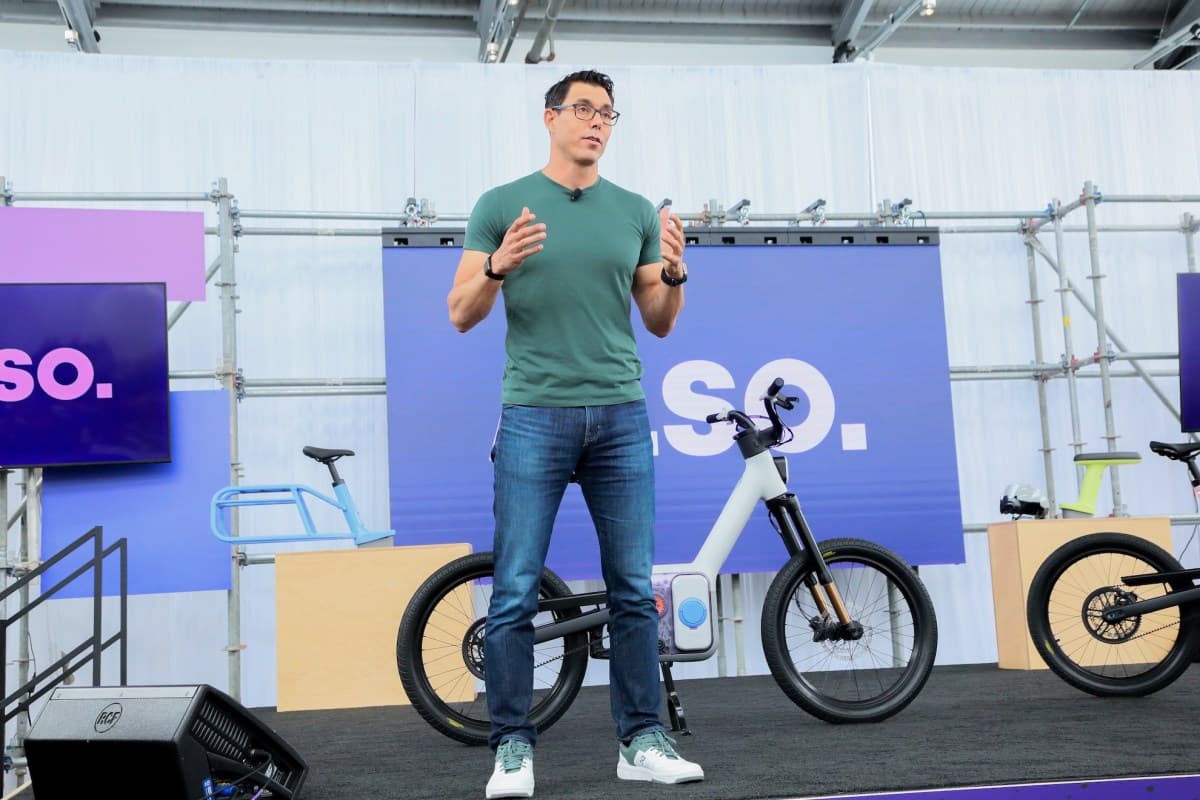 AI Talent War Reshapes Automotive Industry Skills