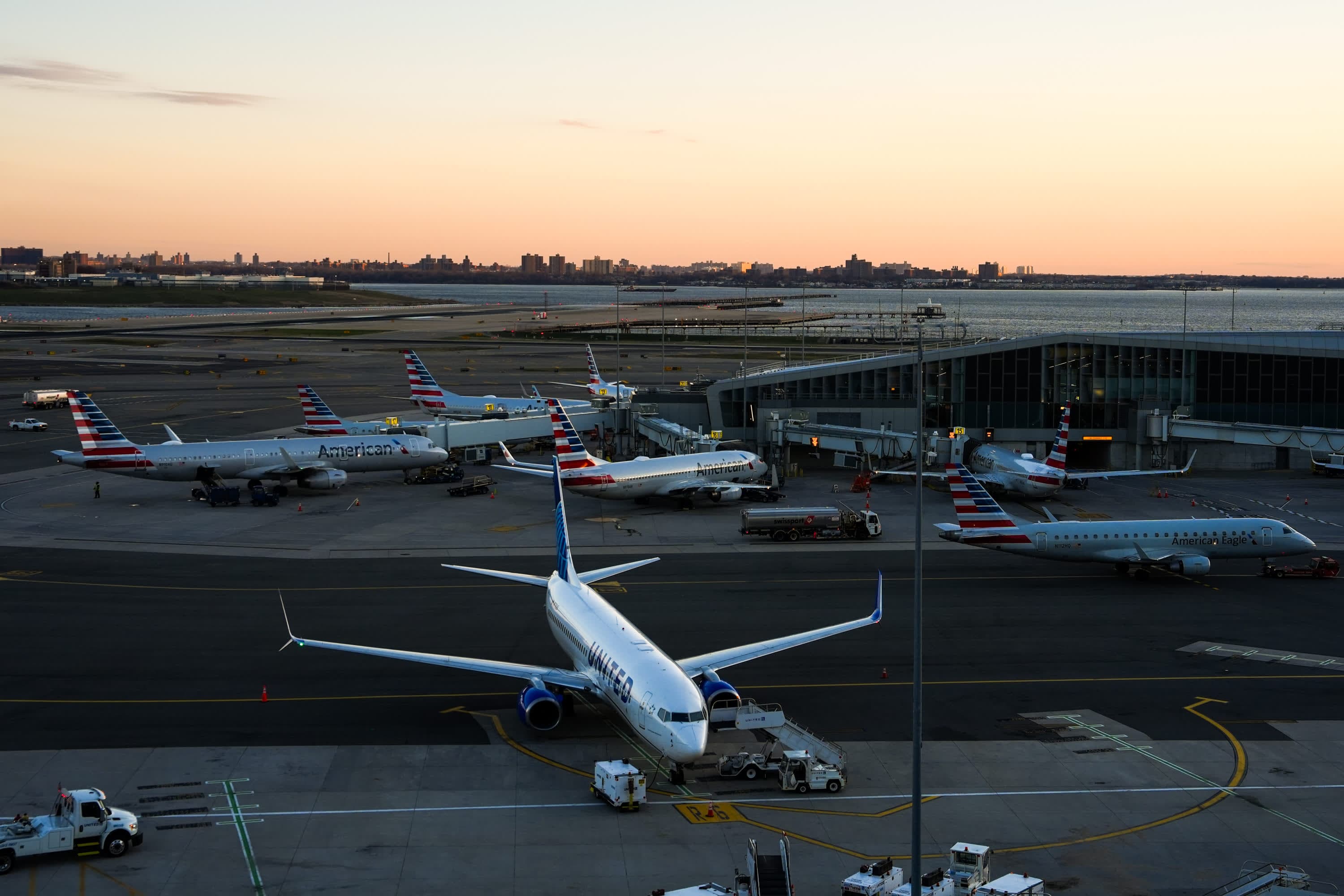 LaGuardia Runway Closure Signals Airport Infrastructure Risks for NC Travelers