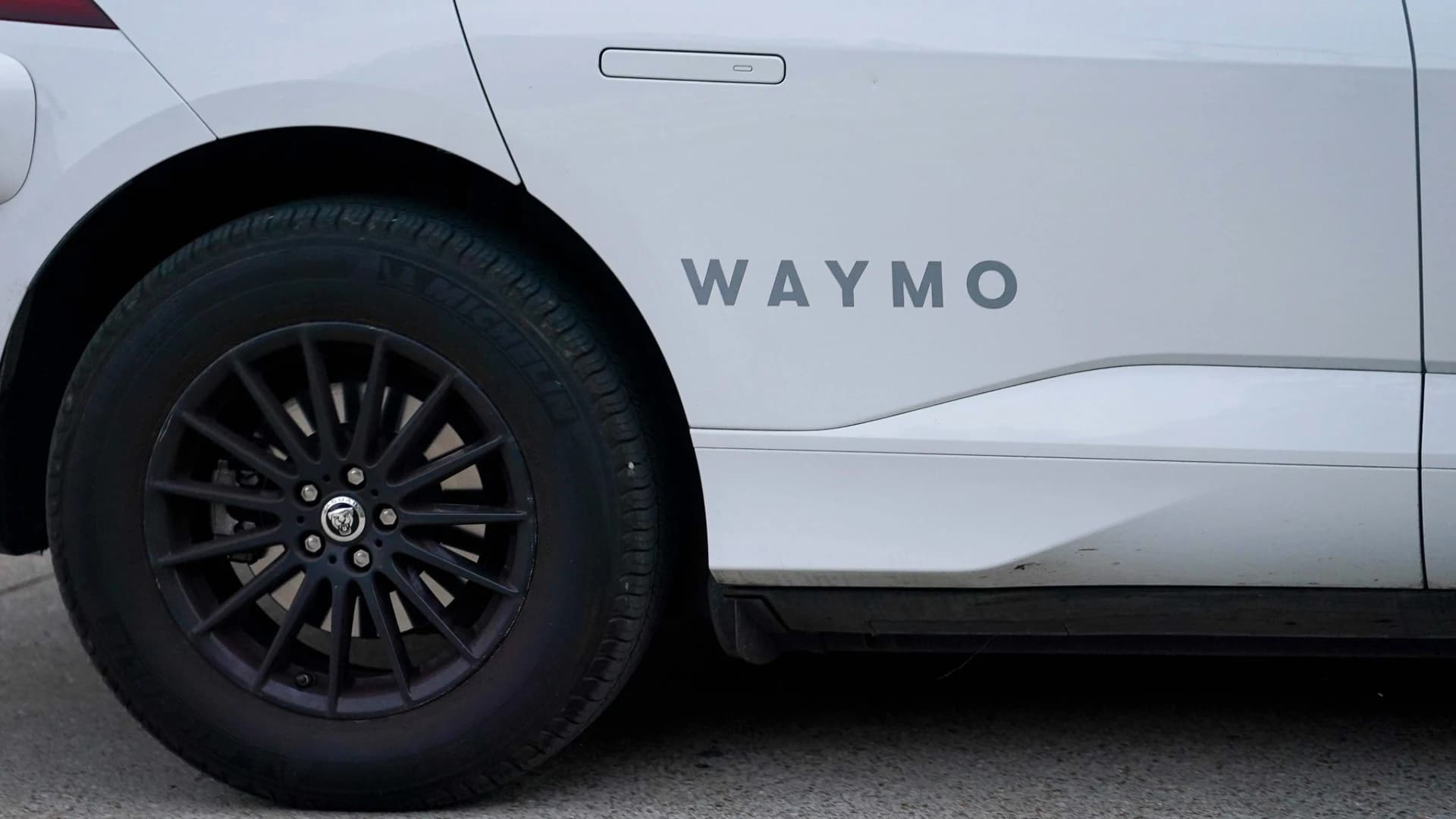 Waymo Pauses Highway Operations Over Navigation Concerns