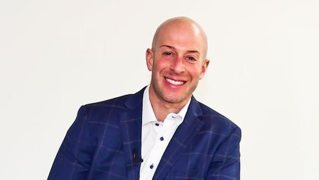 From $15K to $1B: Growth Secrets from a Disruptive Entrepreneur