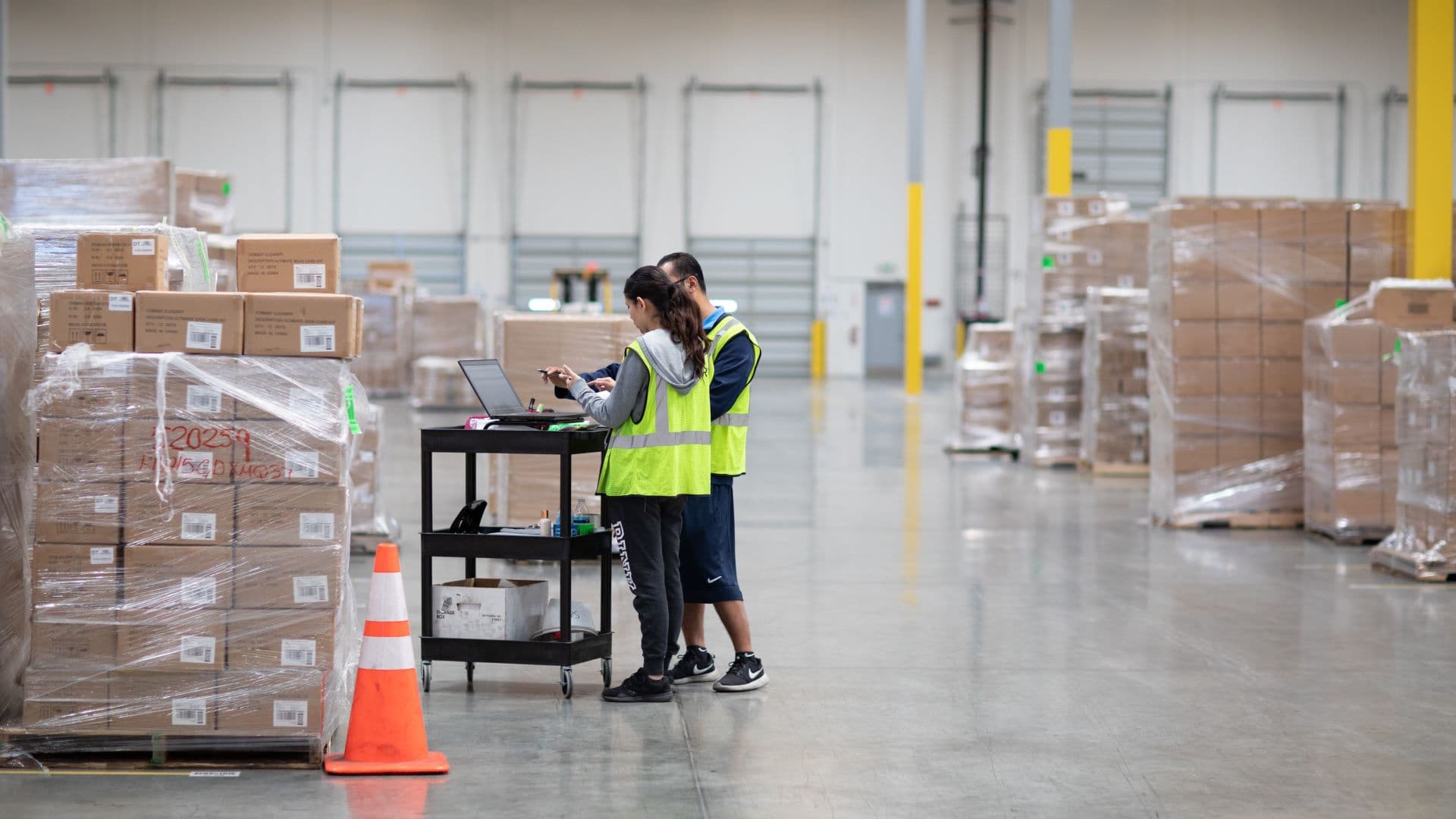 China's Manufacturing Slowdown: What It Means for Charlotte Logistics