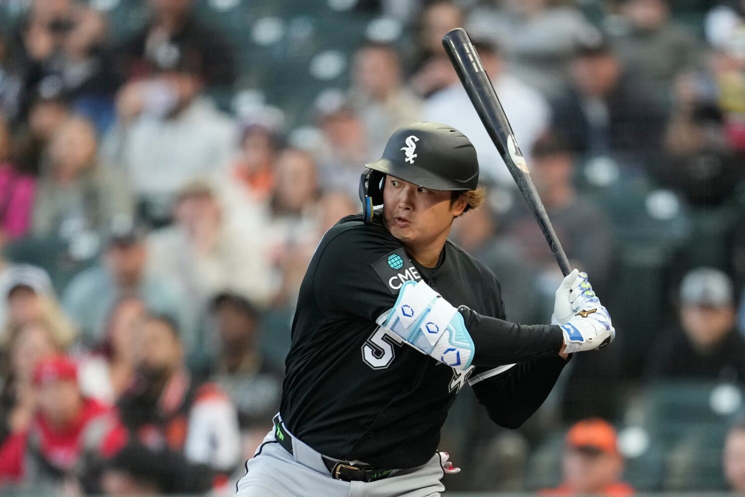 Baseball Card Market Surges: $75K Sale Shows Sports Collectibles Boom
