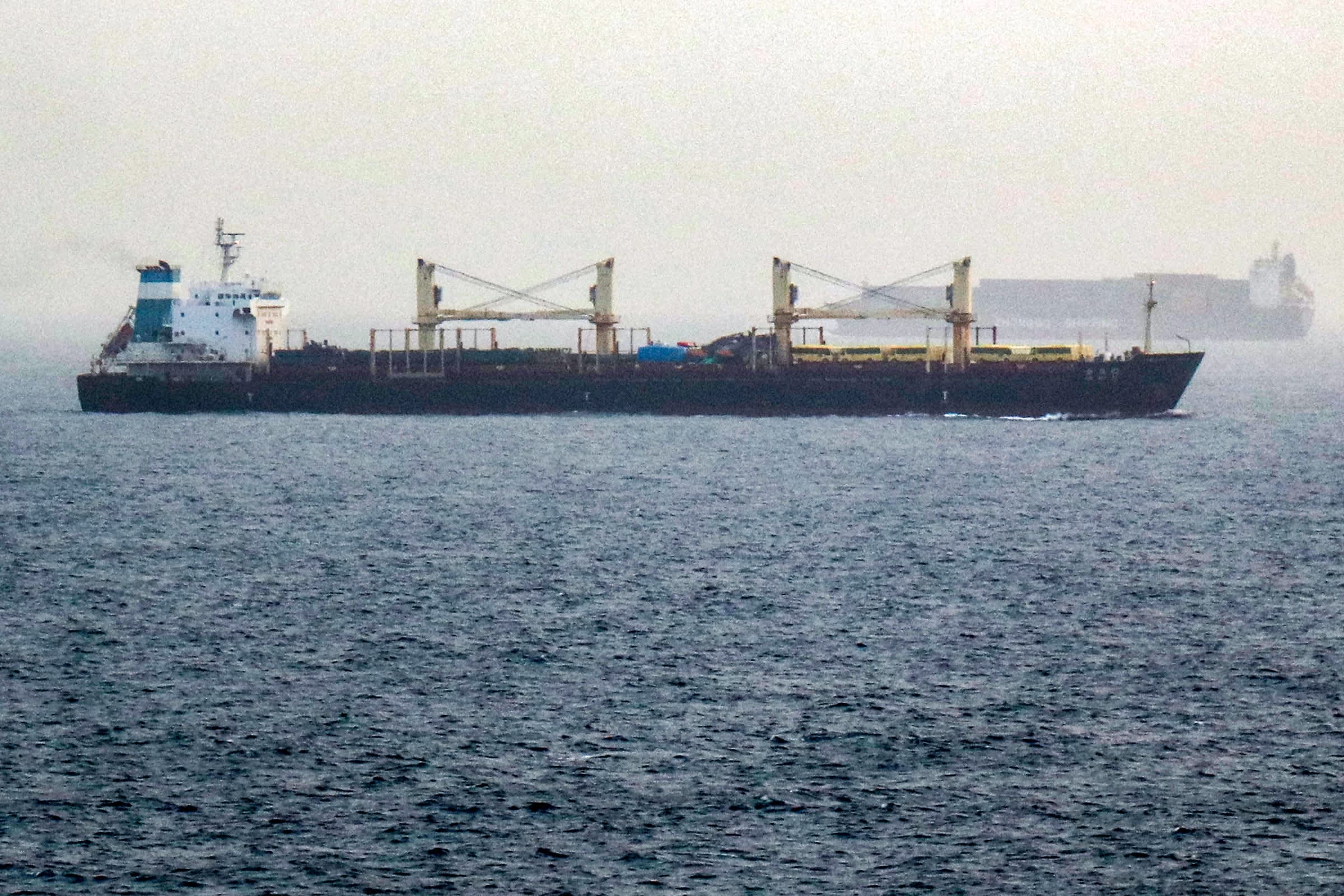 Oil Rises on Iran's Proposed Strait of Hormuz Access Restrictions