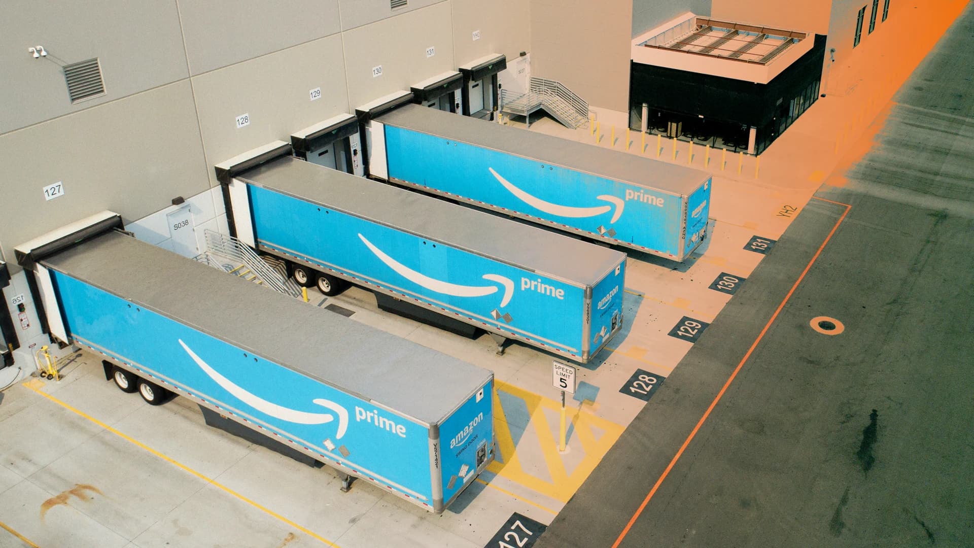 Amazon Opens Delivery Network to Rivals, Reshaping Regional Logistics