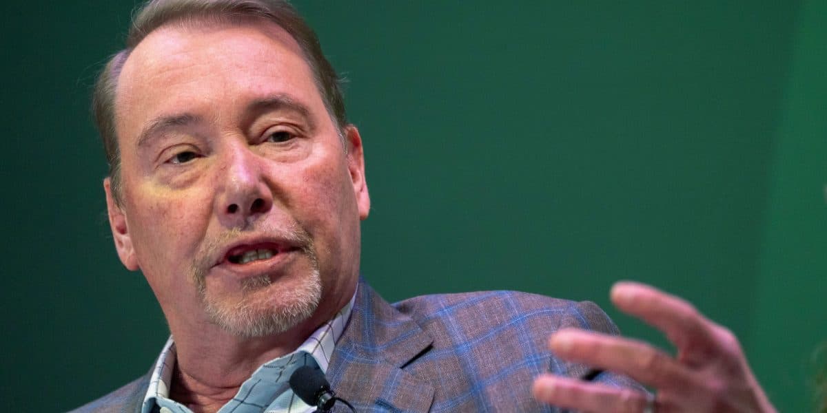 Fed Chair Warsh Faces Rate-Cut Reality Check