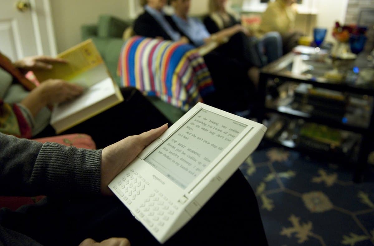 As Amazon Discontinues Kindle Support, Users Face Device Obsolescence Dilemma