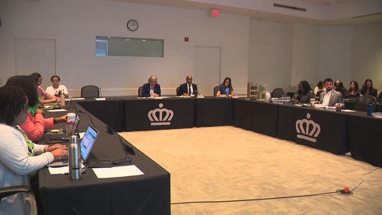 Charlotte City Council to Name Interim Mayor Following Lyles' Departure