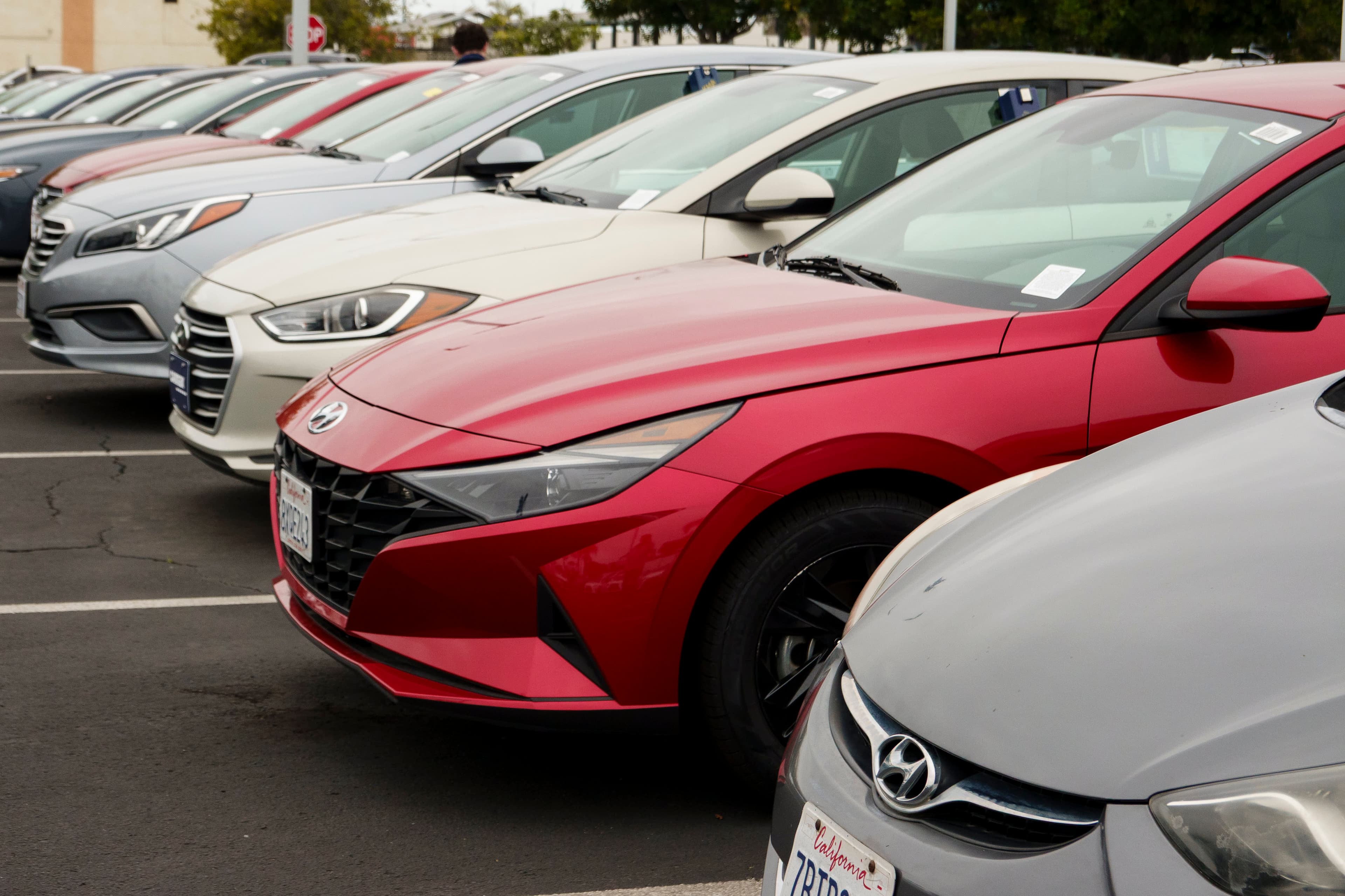 Charlotte Drivers Face Rising Auto Loan Costs as $1K+ Payments Become Standard