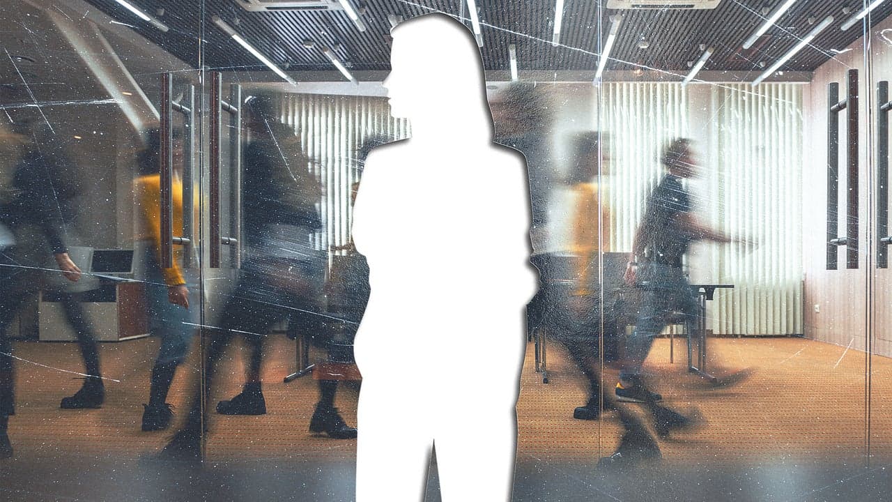 The Hidden Burden New CEOs Face: Why Isolation Threatens Decision-Making