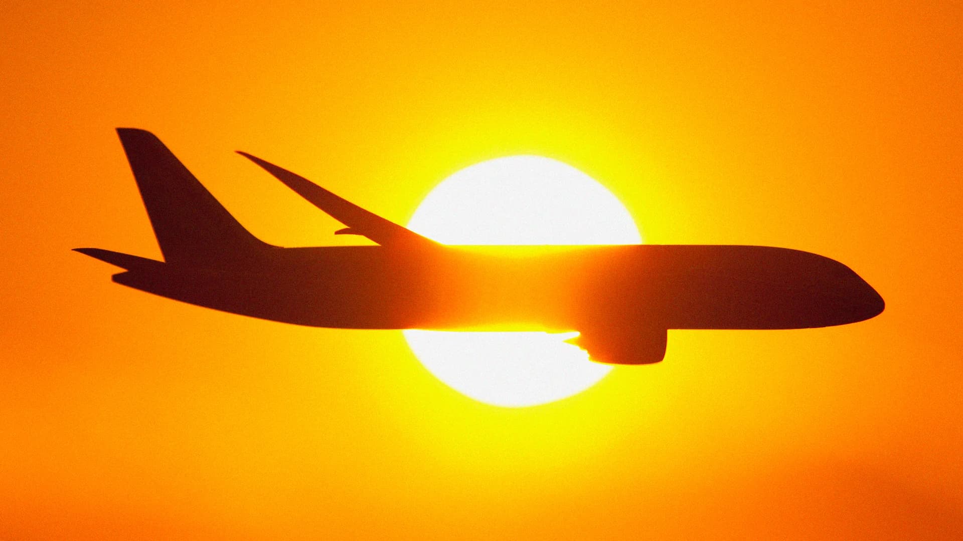Top U.S. Airline Earns 8th Consecutive Award Despite Cost Pressures