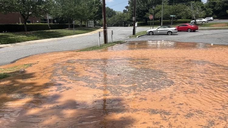 Water Main Break Disrupts Queens Road Area Apartment Complex