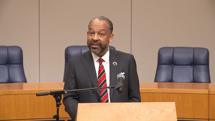 New Mayor Harrington Takes Helm Amid Charlotte's Growth Surge