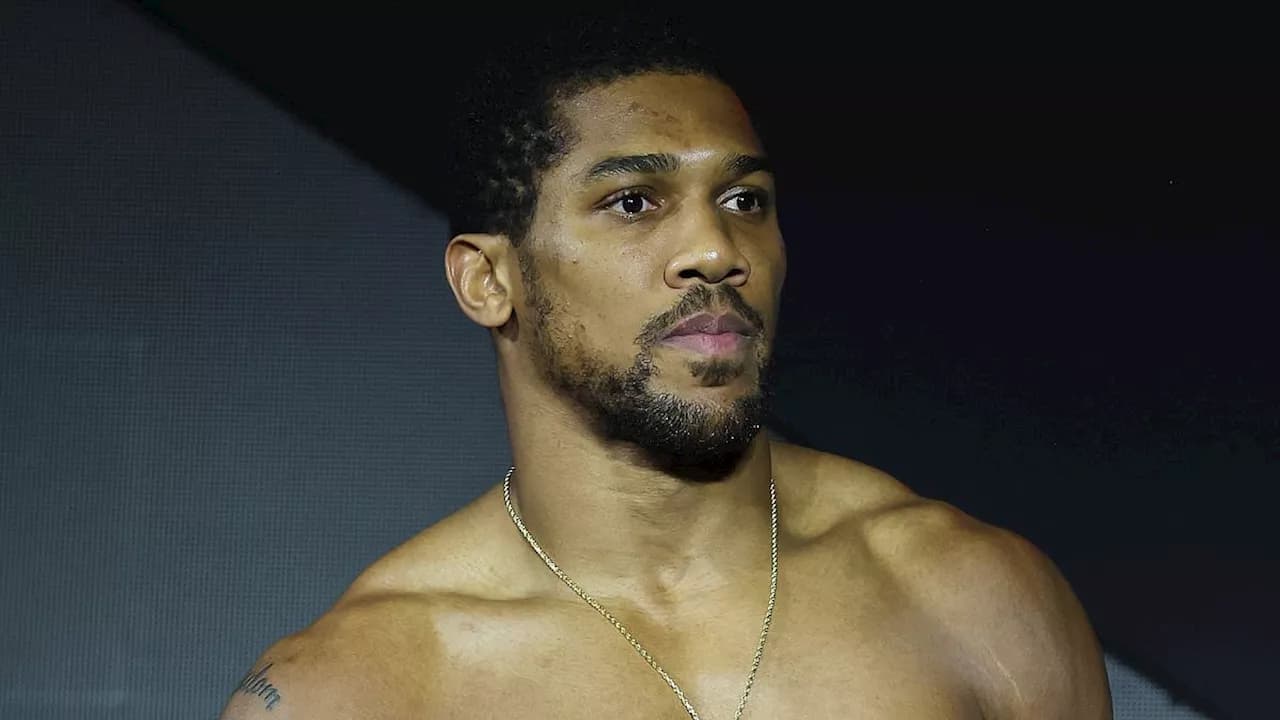 High-Stakes Boxing Match in Saudi Arabia Draws Global Attention