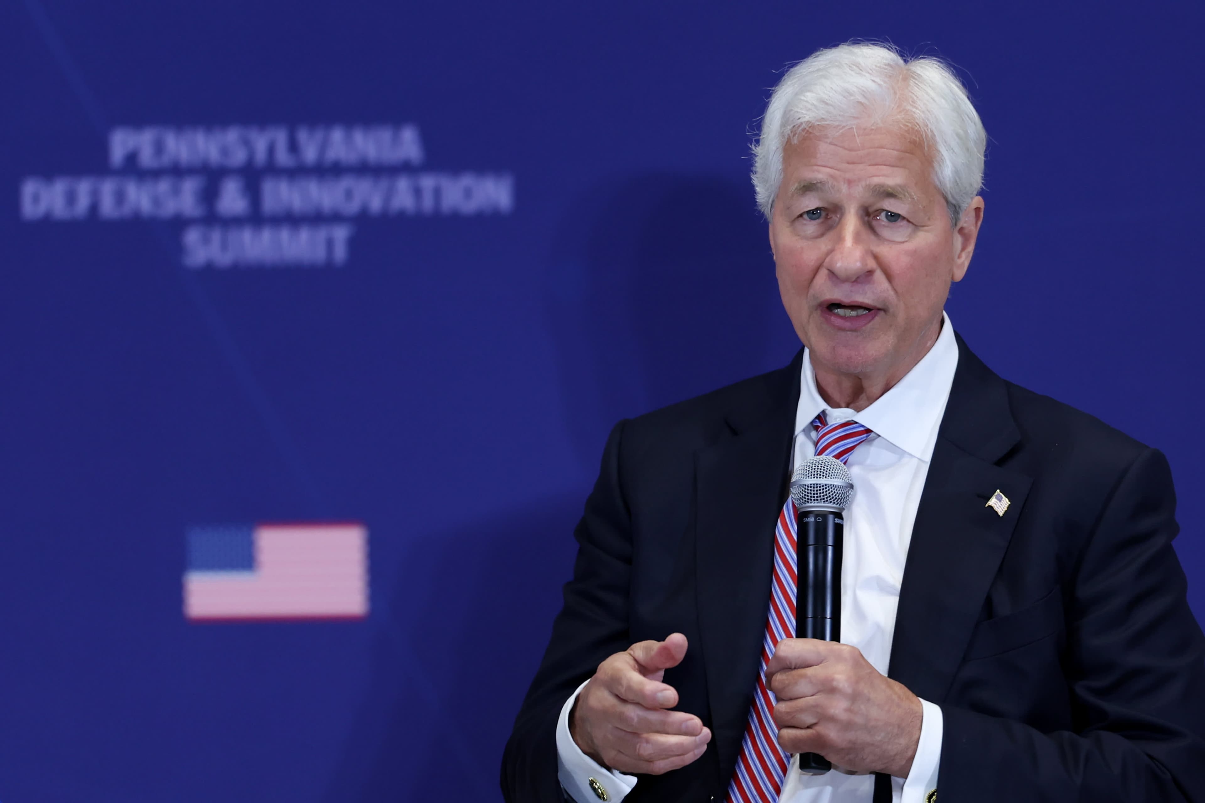 Dimon Cautions on Elevated Market Leverage, Hidden Debt Risks